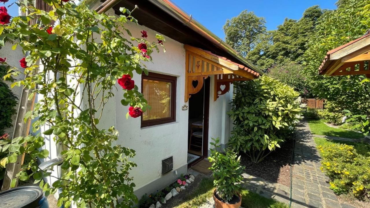 Magnolia Garden Apartment Miskolc Exterior photo